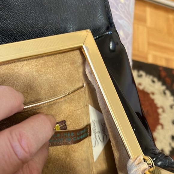 Vintage Simpsons Sears Patent Leather Handbag - Picture 4 of 10